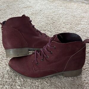 Steve Madden Women's Burgundy Ankle Boots